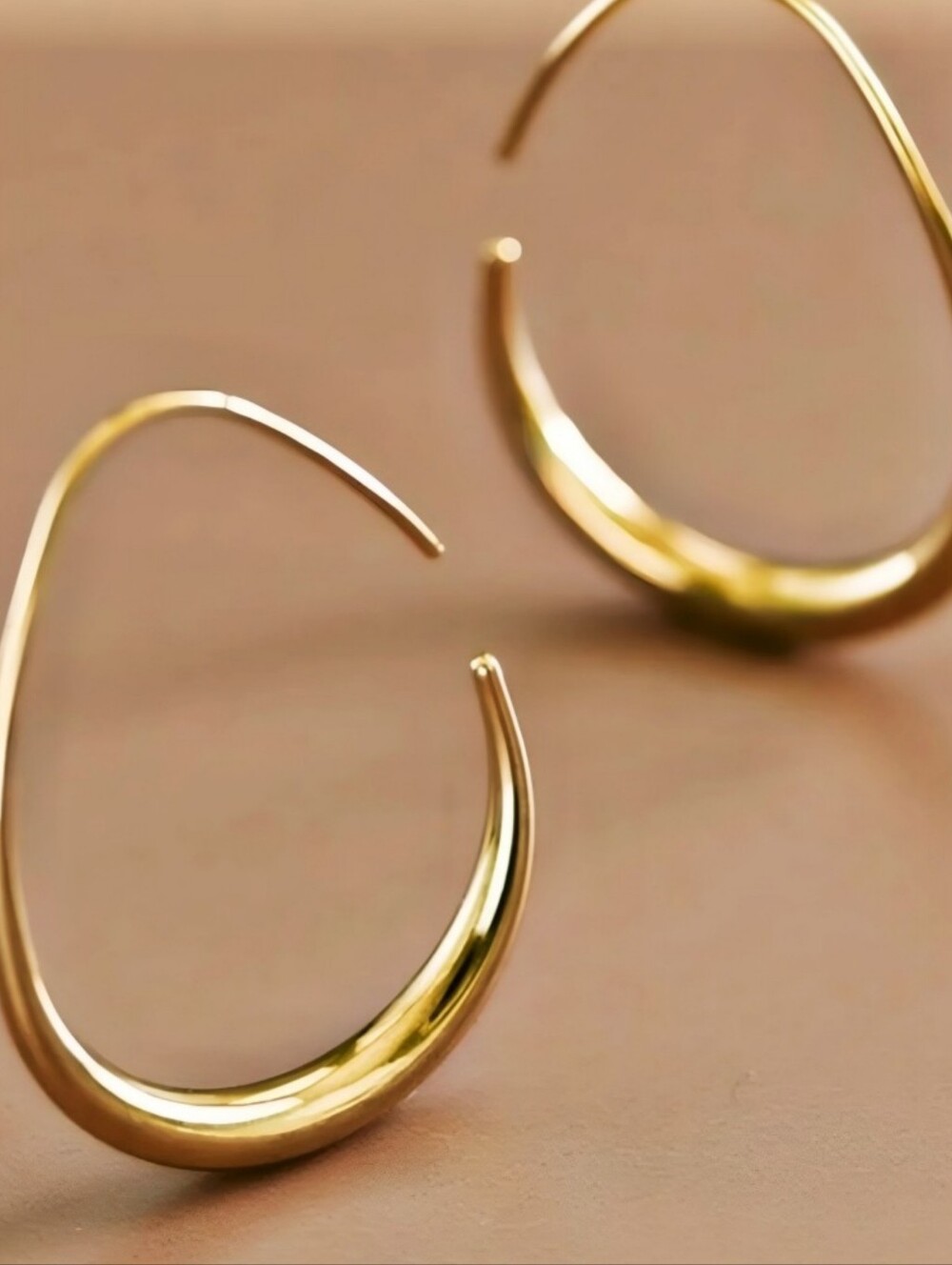 18k gold plated oval drop earrings; nwot
